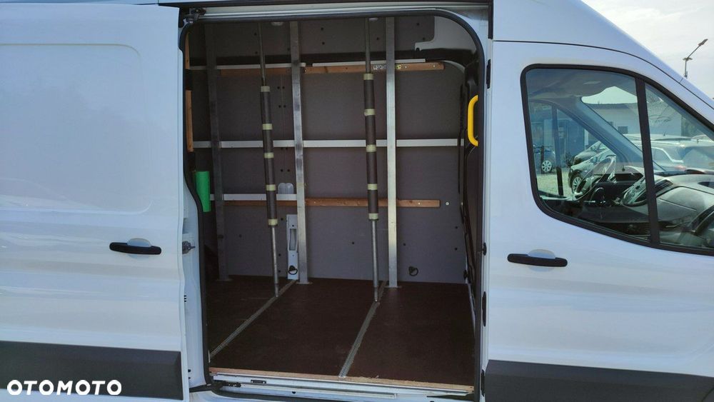 Ford Transit - 8