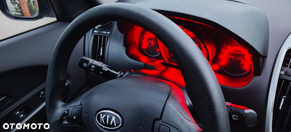 Kia Ceed - 18
