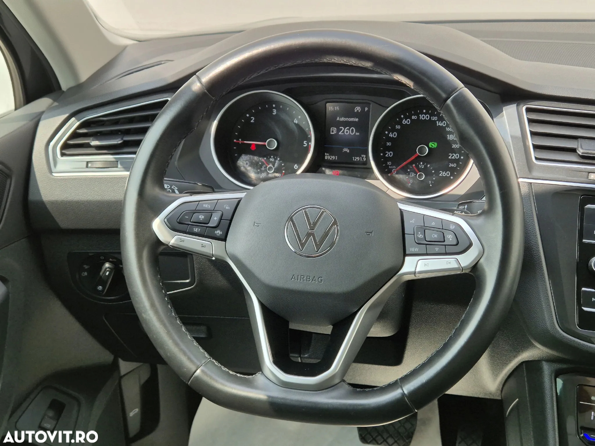 Volkswagen Tiguan - 16