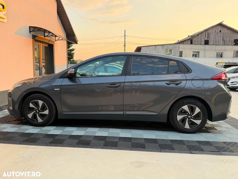 Hyundai IONIQ 1.6 GDI - 12