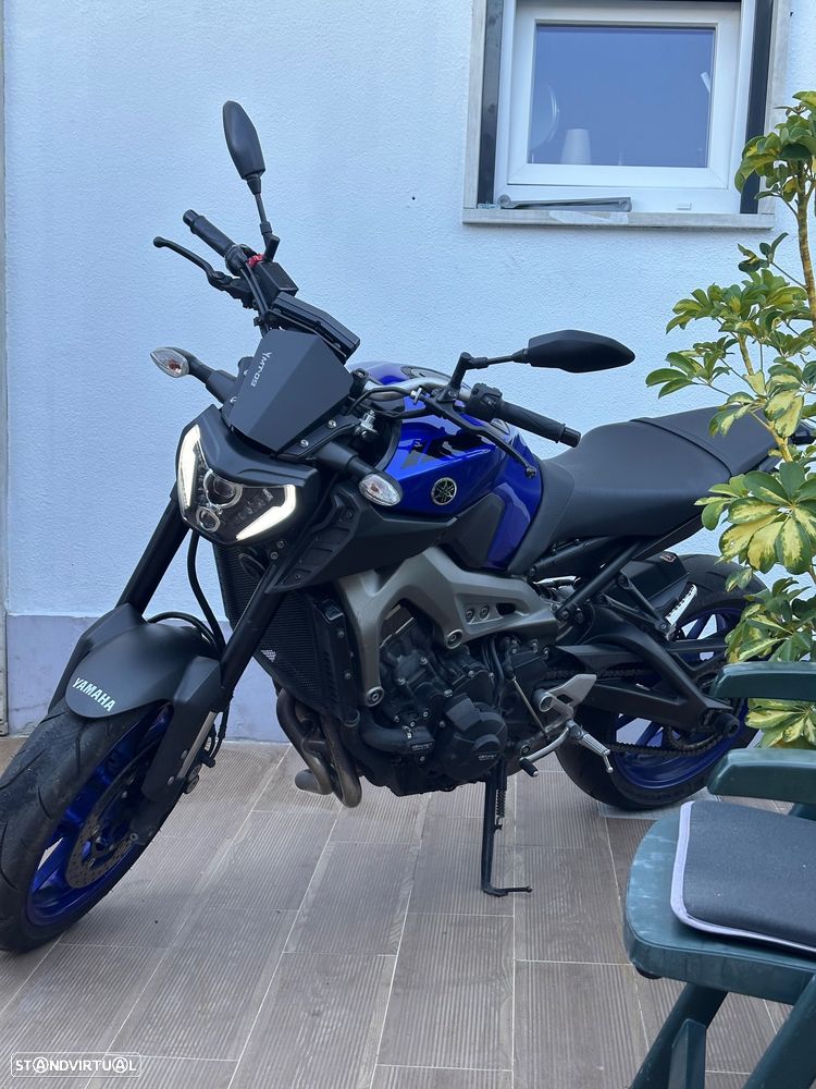 Yamaha MT-09 - 11