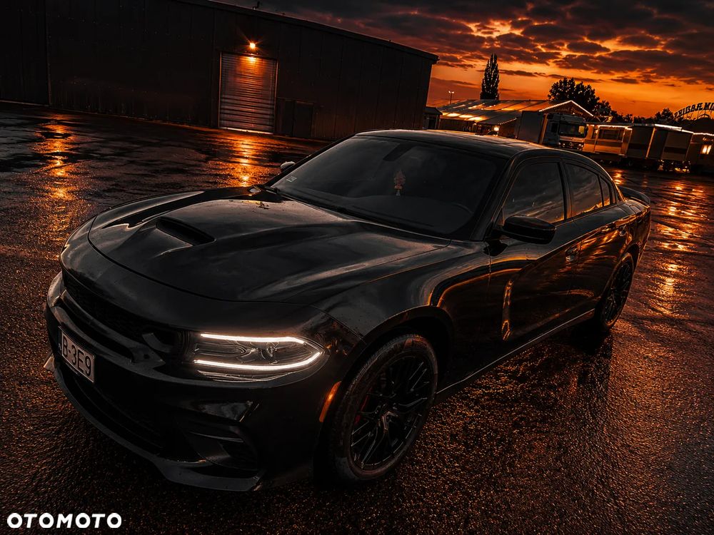 Dodge Charger - 1