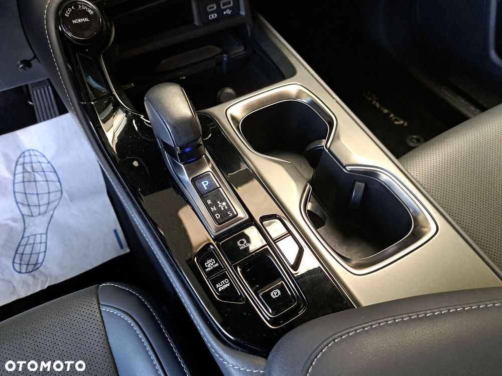 Lexus NX - 28