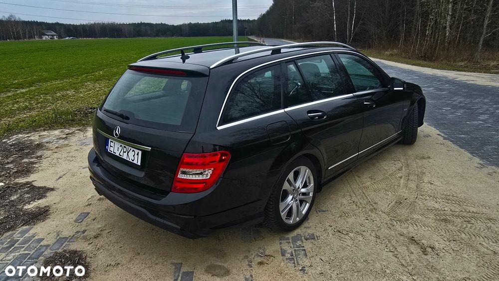 Mercedes-Benz Klasa C 250 CDI DPF 4Matic (BlueEFFICIENCY) 7G-TRONIC Avantgarde - 4