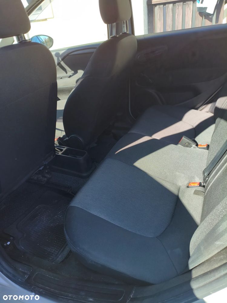 Fiat Grande Punto - 8