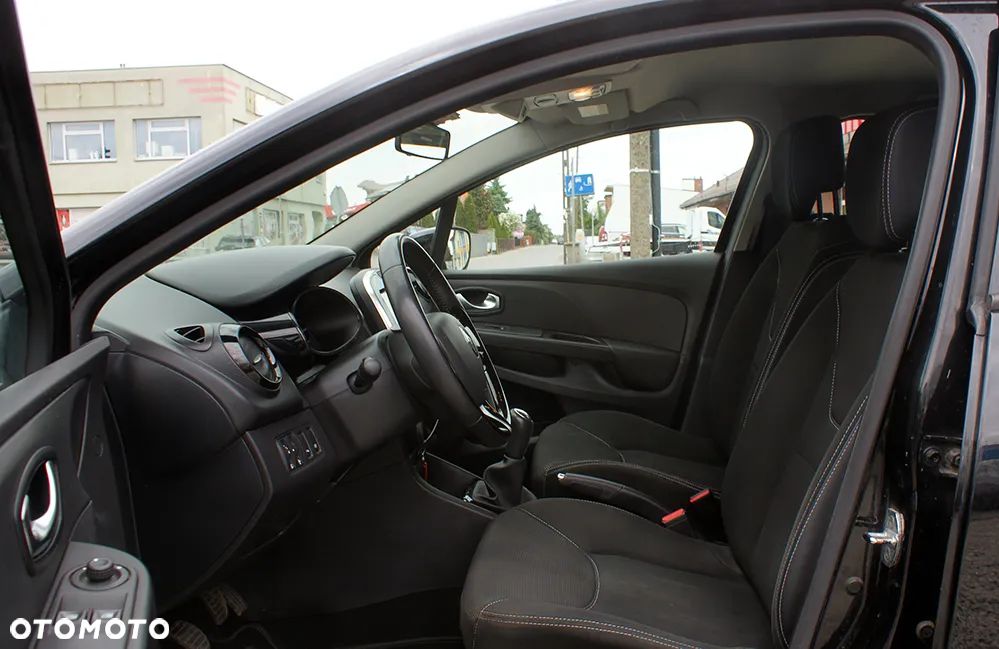 Renault Clio - 12