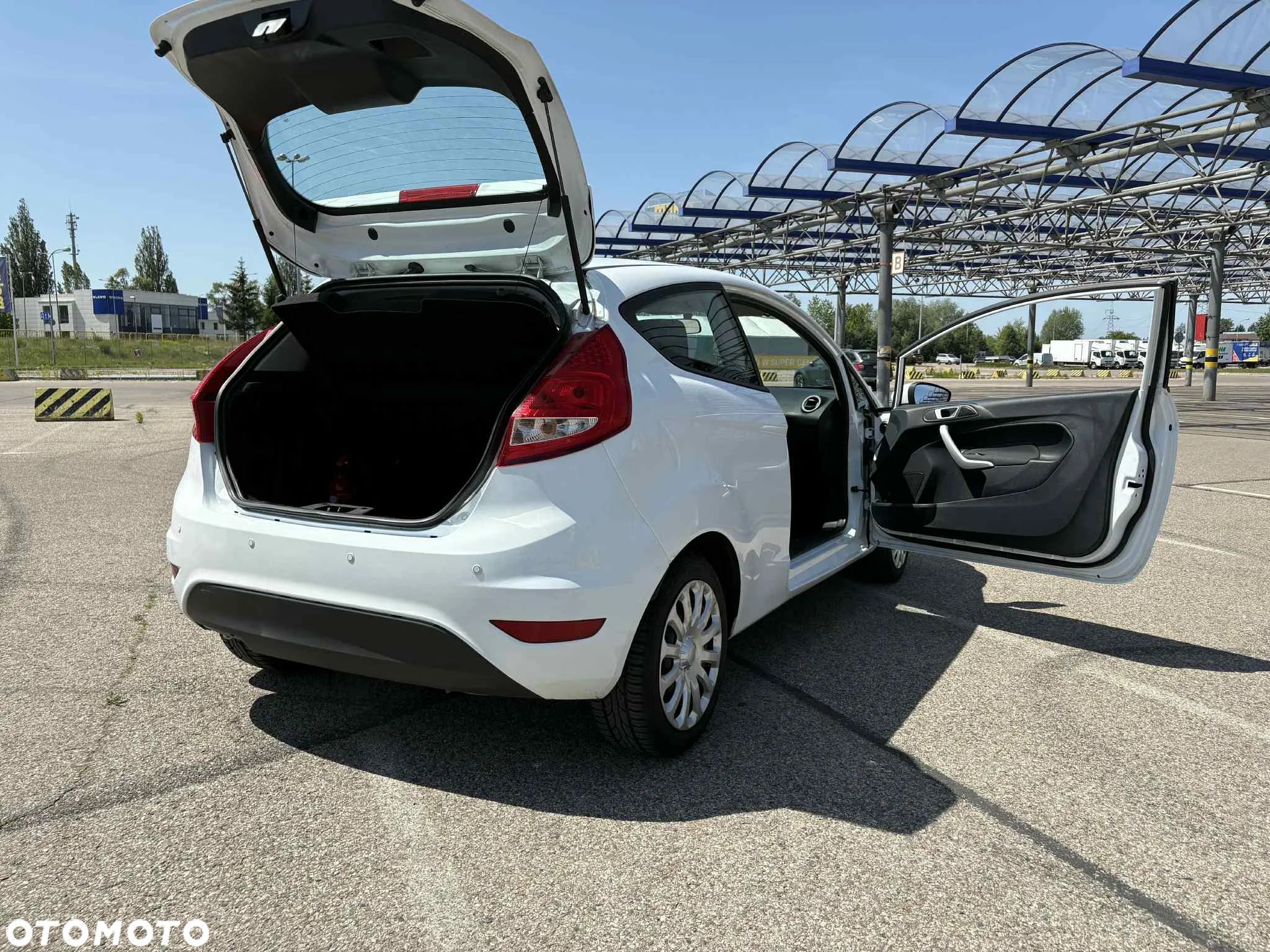 Ford Fiesta 1.25 Ambiente - 1