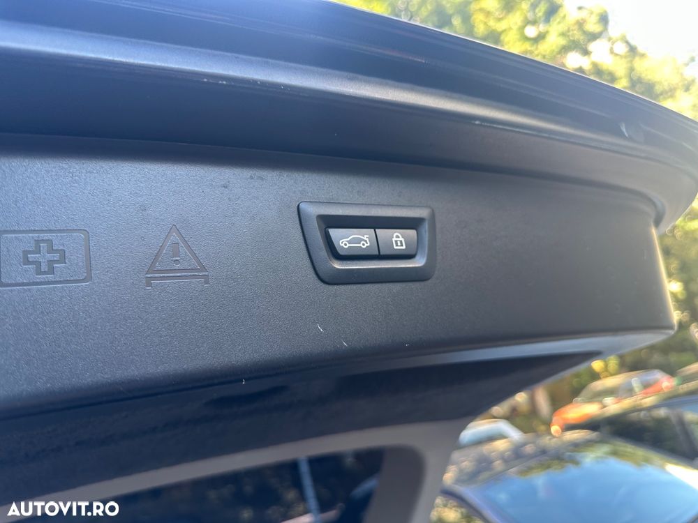 BMW Seria 5 525d Aut. Luxury Line - 13