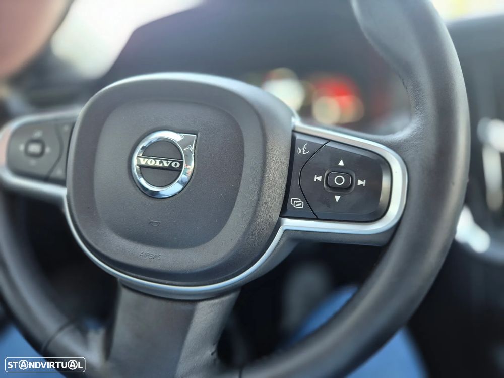 Volvo V60 2.0 D3 R-Design Geartronic - 47