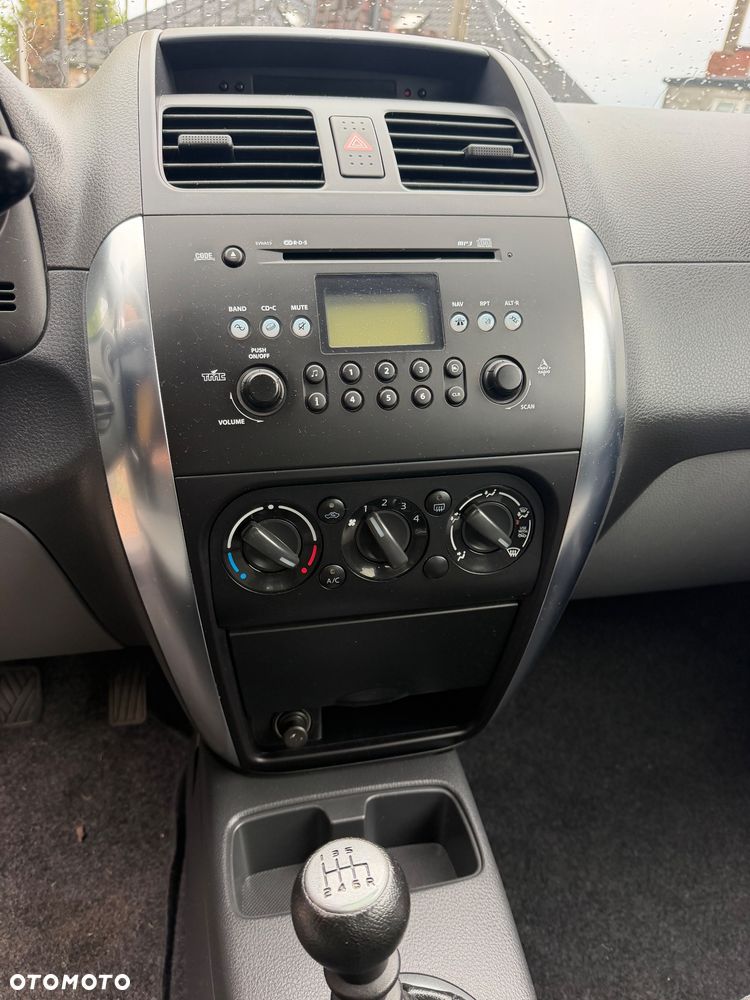 Suzuki SX4 1.9 DDiS 4WD GS / Premium - 5