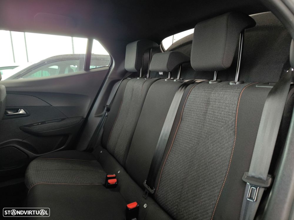 Peugeot 2008 1.2 PureTech Style - 13