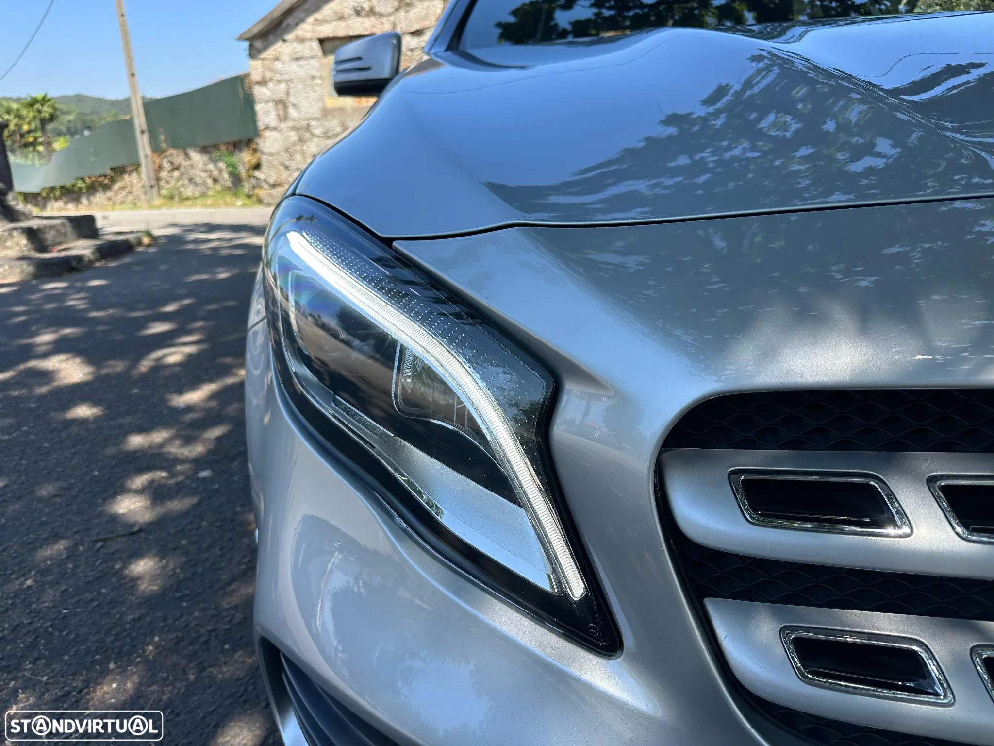 Mercedes-Benz GLA 200 7G-DCT AMG Line - 12