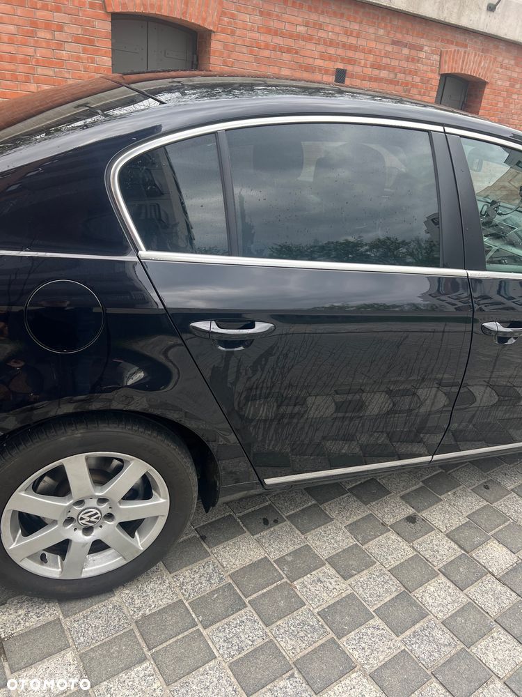 Volkswagen Passat 2.0 TDI DPF Comfortline - 5