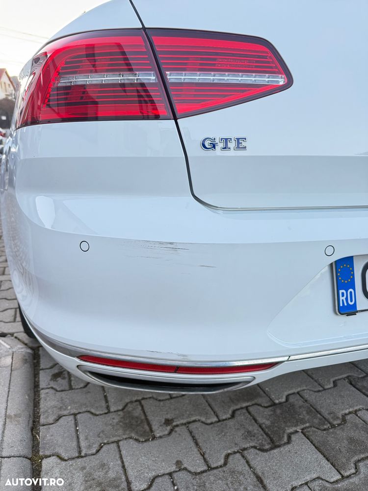 Volkswagen Passat - 18