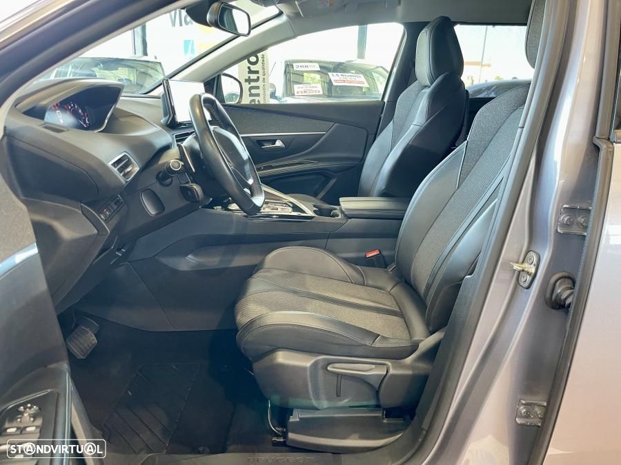 Peugeot 5008 1.2 PureTech Allure Pack EAT8 - 8