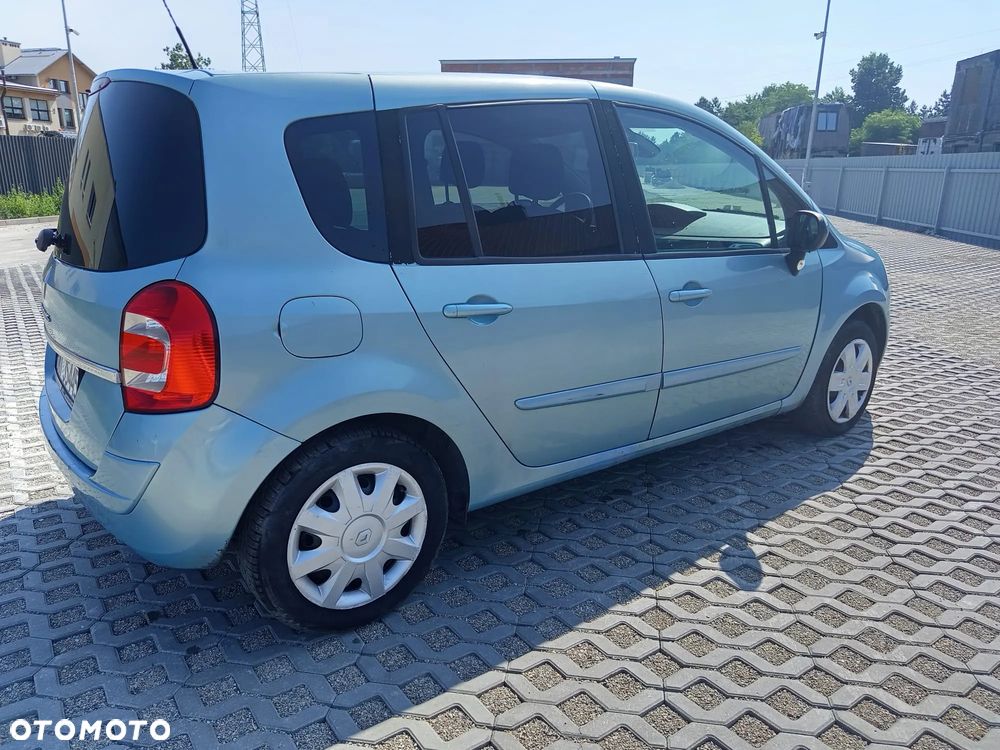 Renault Modus - 2