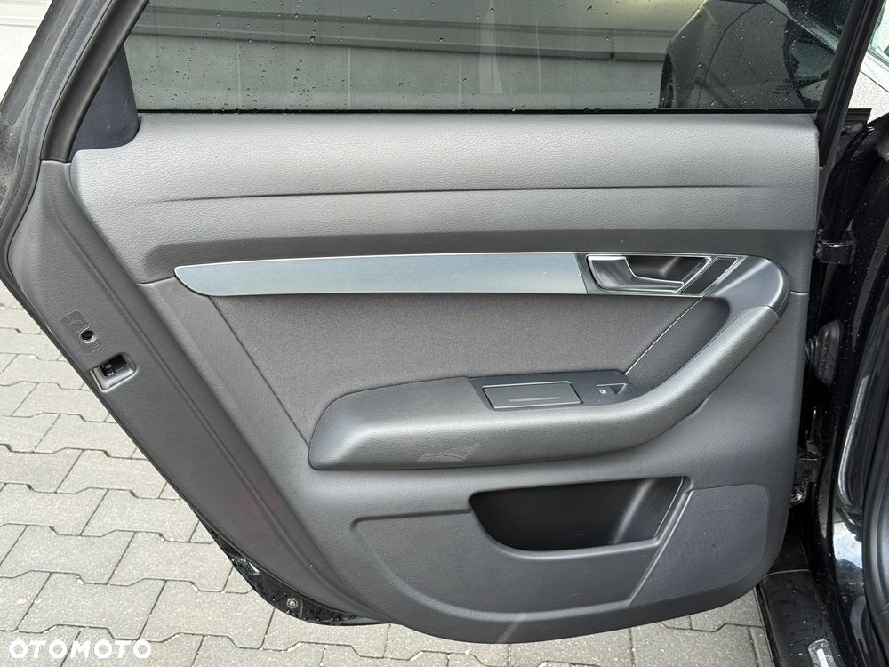Audi A6 Avant - 21