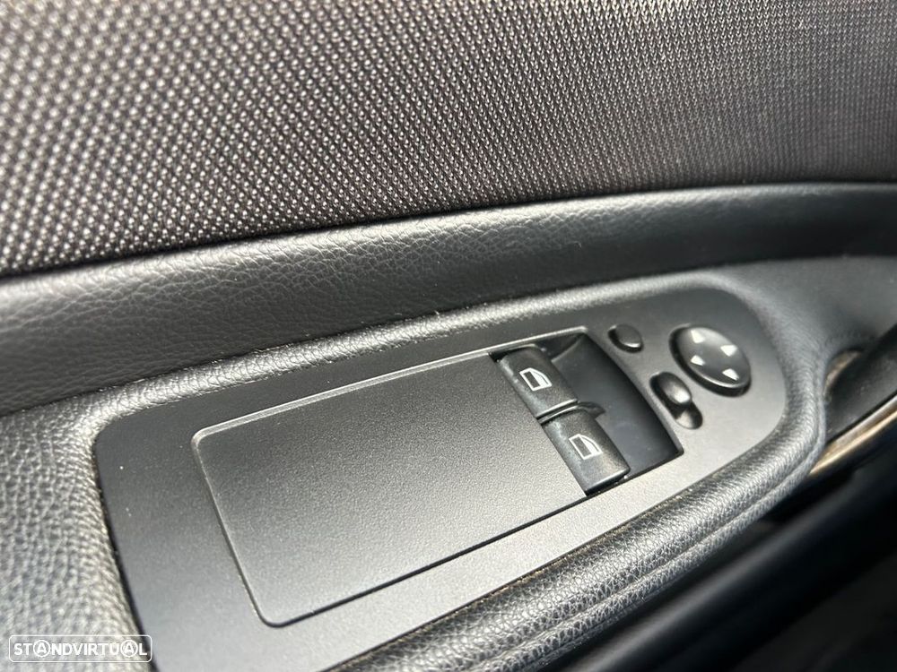 BMW 118 d Coupe - 32