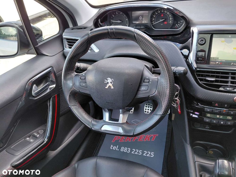 Peugeot 208 - 19