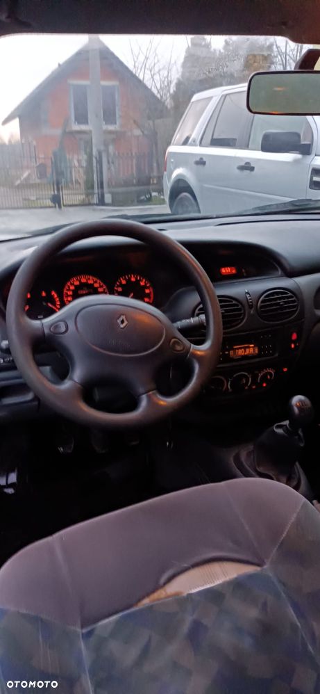 Renault Megane - 5