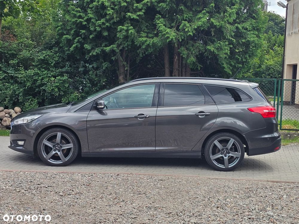 Ford Focus 1.5 EcoBlue Start-Stopp-System TITANIUM STYLE - 5