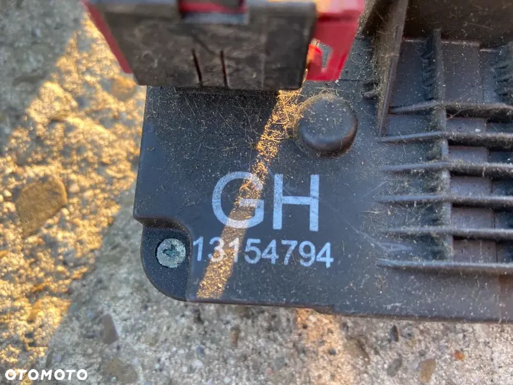 Siłownik centralnego zamka, zamek Opel Corsa C - 4