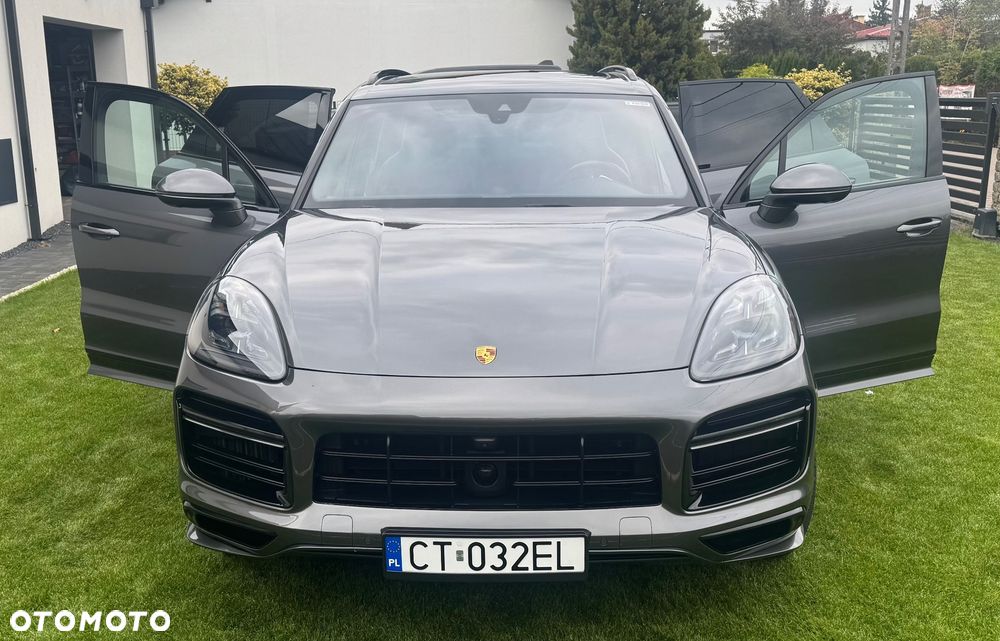 Porsche Cayenne Turbo - 21