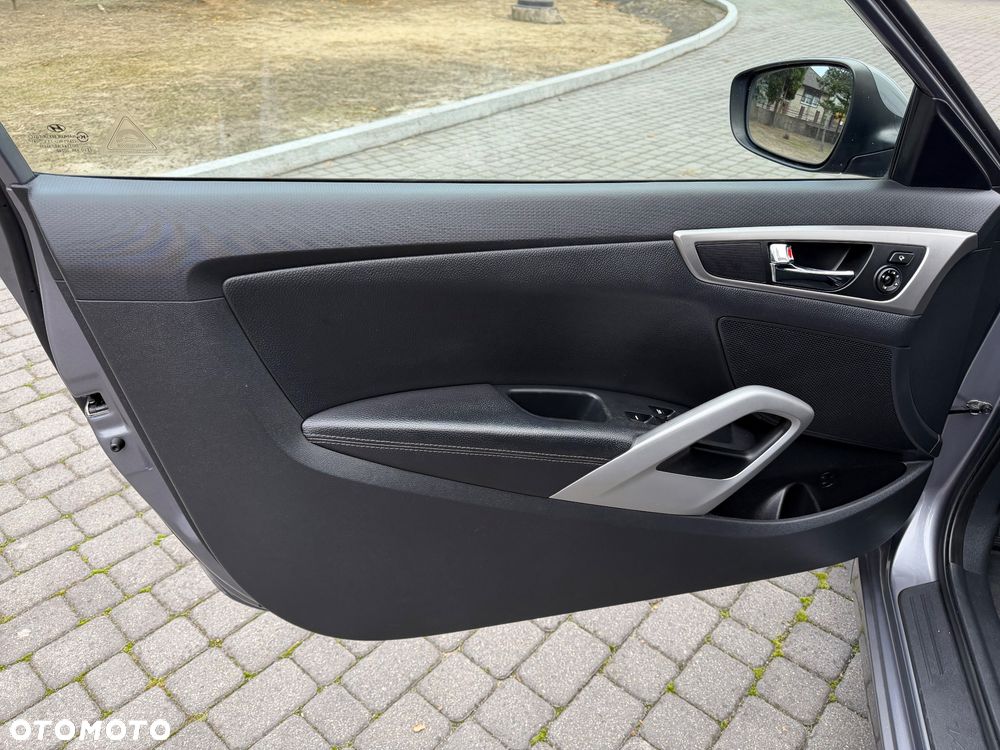 Hyundai Veloster 1.6 DCT Style - 18