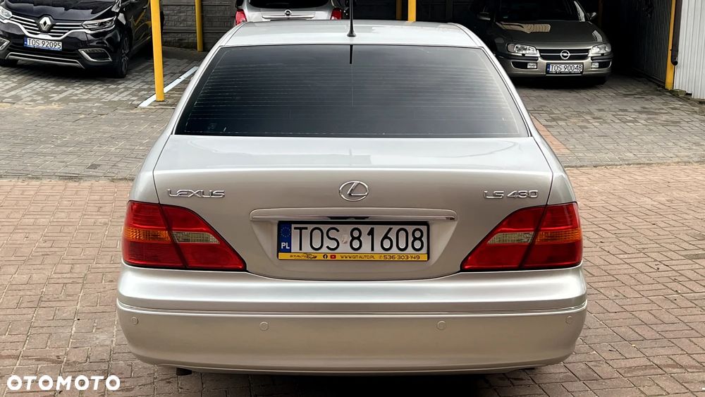 Lexus LS - 16