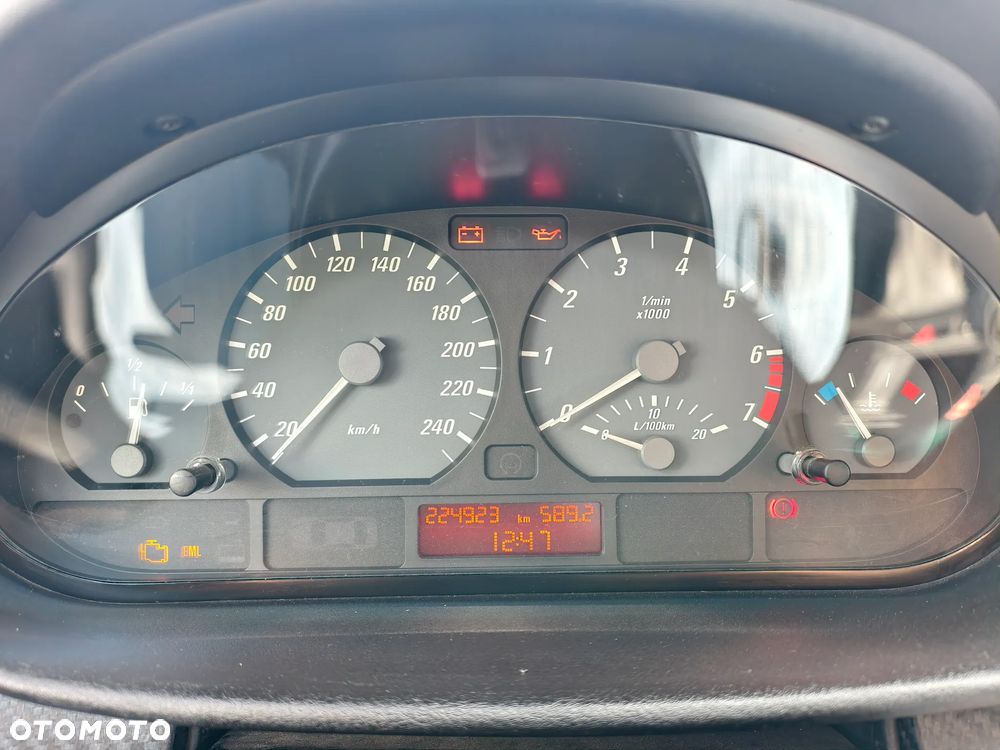 BMW Seria 3 - 10
