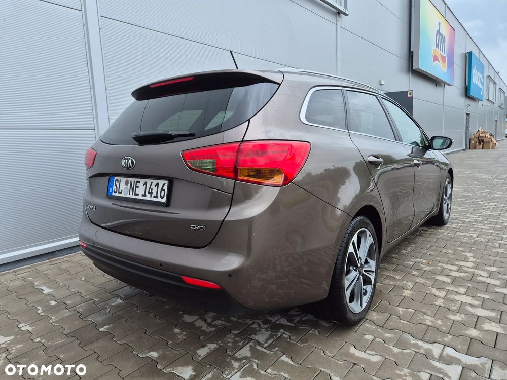 Kia Ceed 1.6 CRDi 128 Platinum Edition - 9