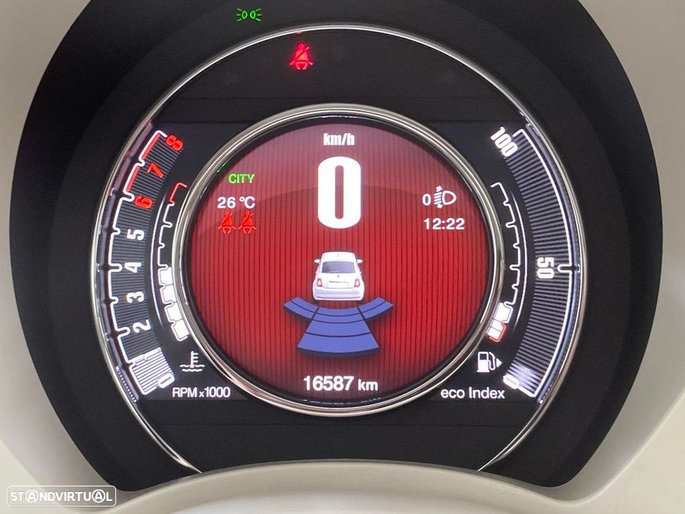 Fiat 500 1.0 Hybrid Connect - 12