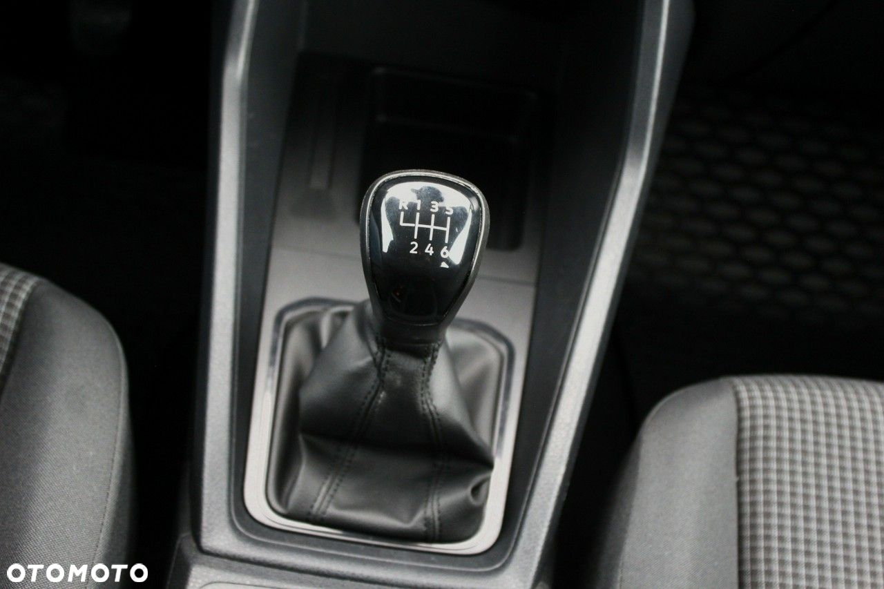 Volkswagen Caddy - 19