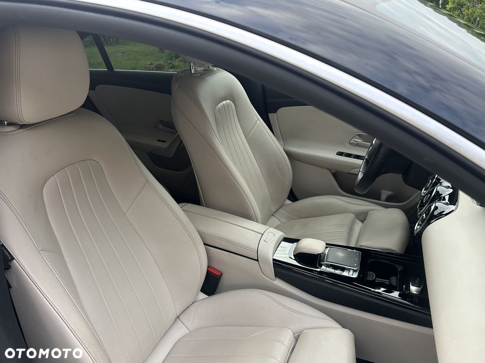 Mercedes-Benz CLA 200 7G-DCT - 11