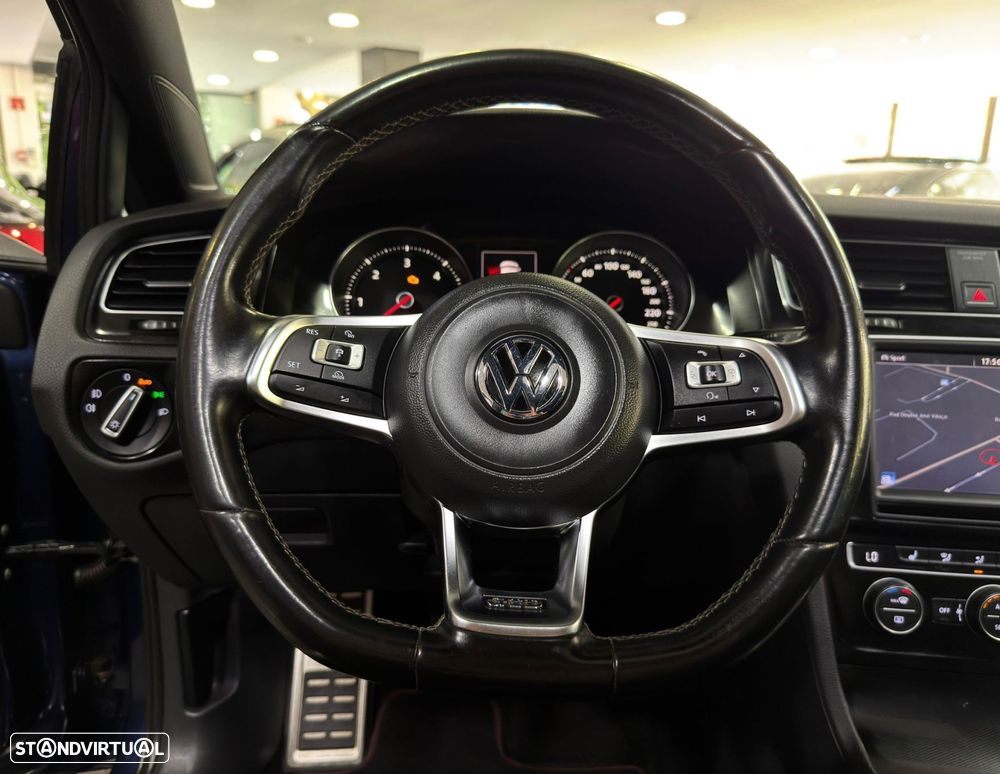 VW Golf 2.0 TDI GTD - 8