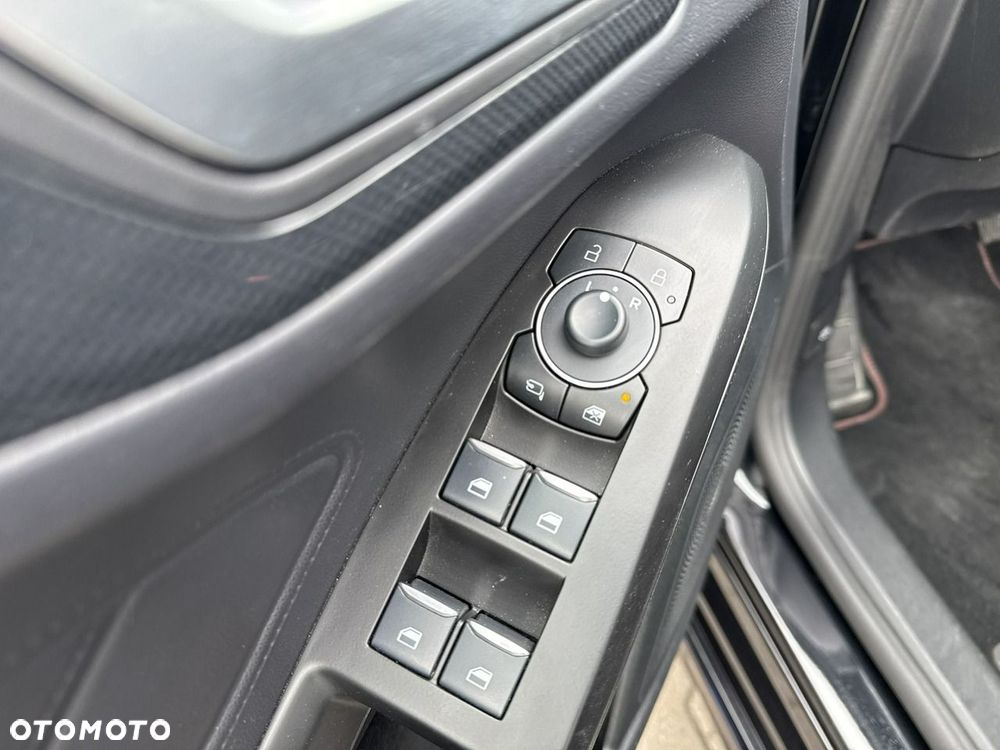 Ford Focus - 25