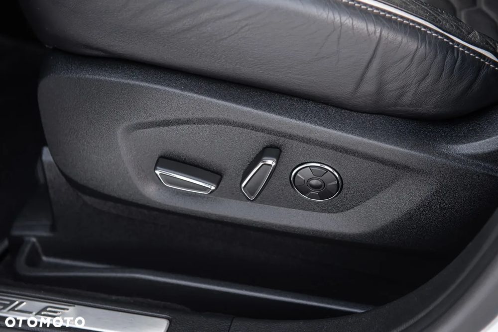 Ford S-Max 2.0 EcoBlue Allrad VIGNALE - 18