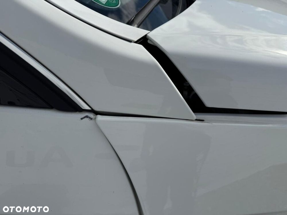 Mercedes-Benz Klasa E 200 7G-TRONIC Avantgarde - 24