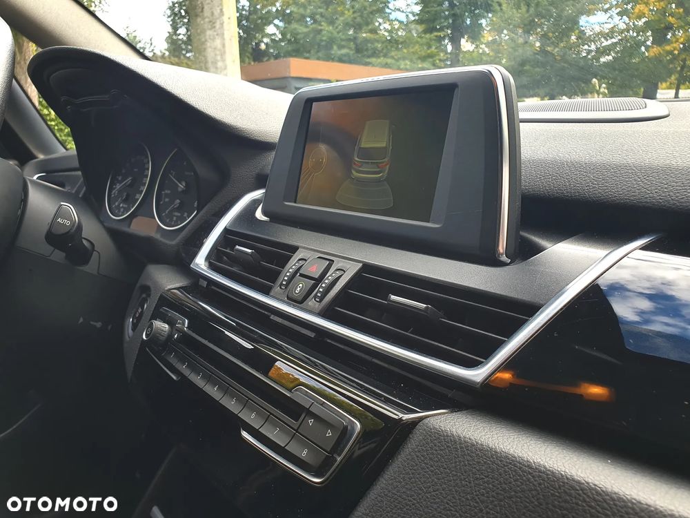 BMW Seria 2 ver-218d-advantage - 25