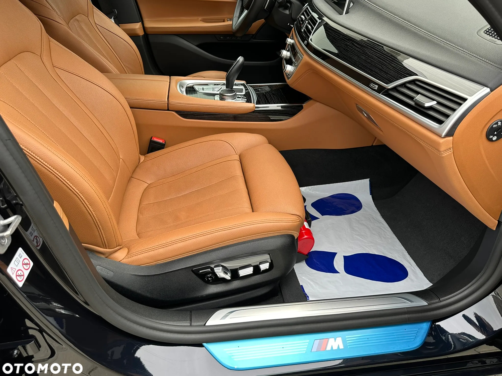BMW Seria 7 740d xDrive sport - 27