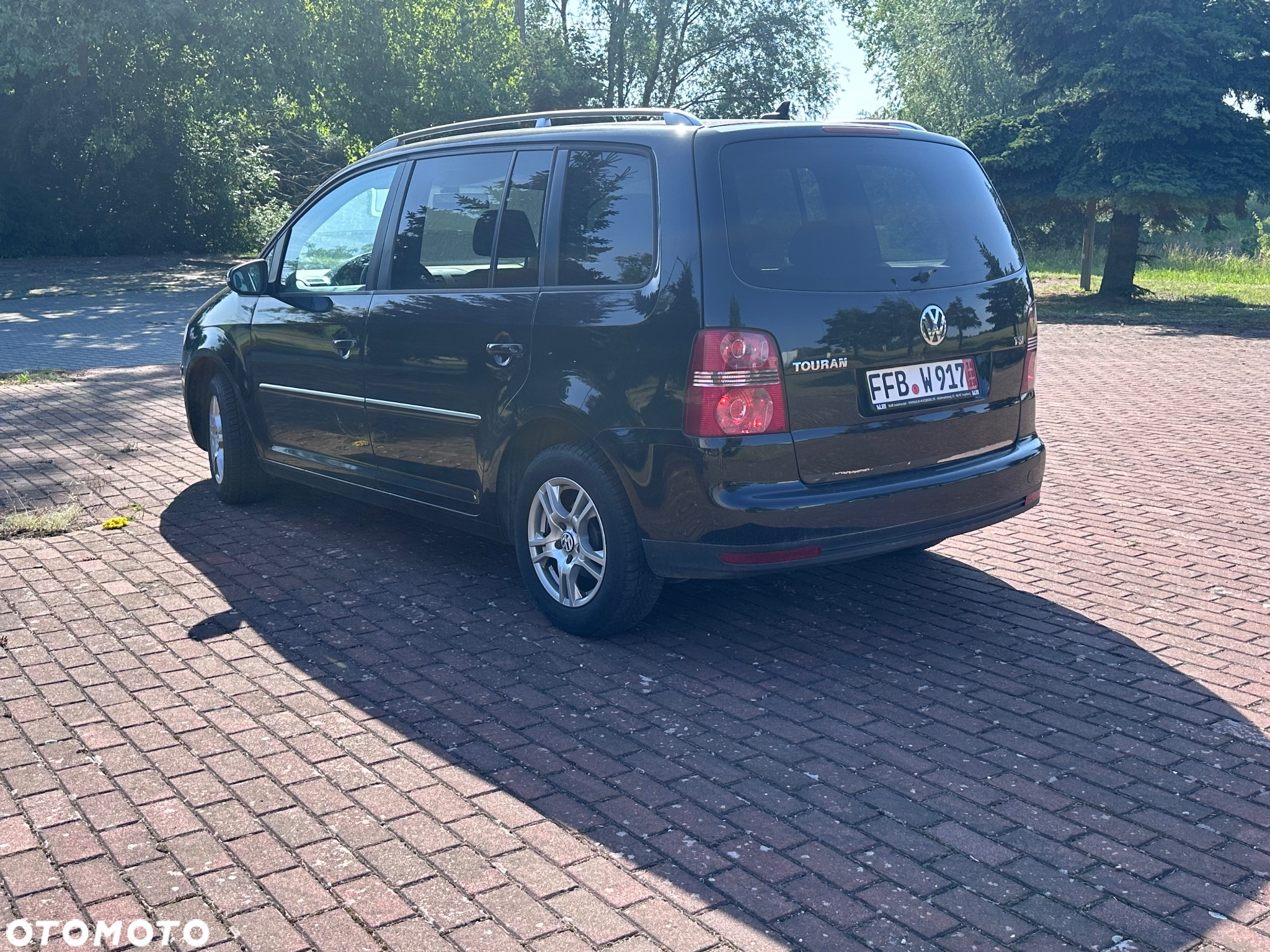 Volkswagen Touran - 2