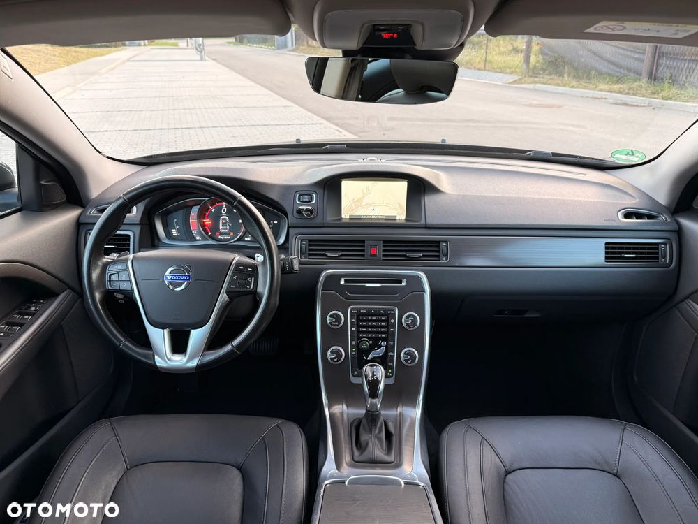 Volvo V70 D4 Drive-E Momentum - 22
