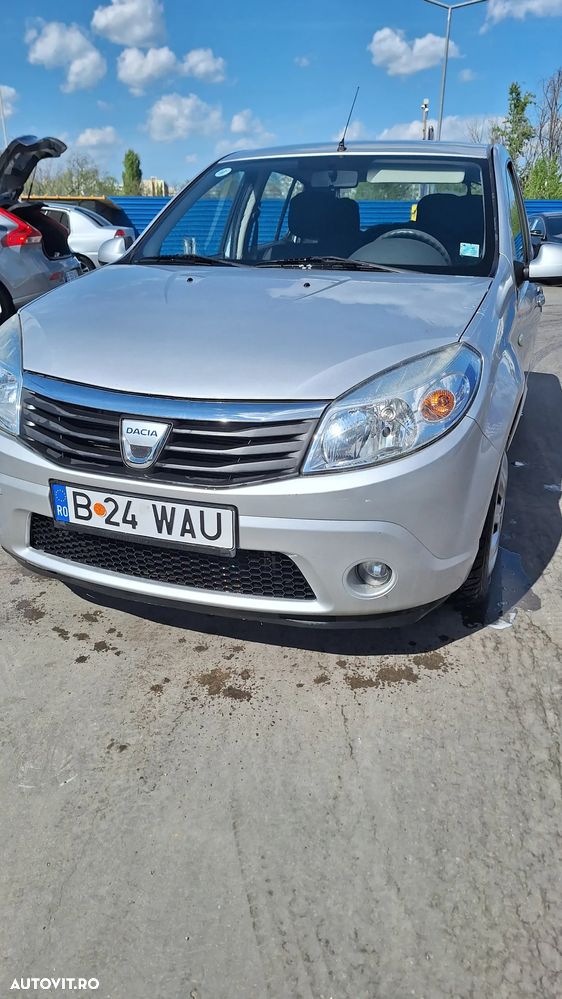 Dacia Sandero - 4