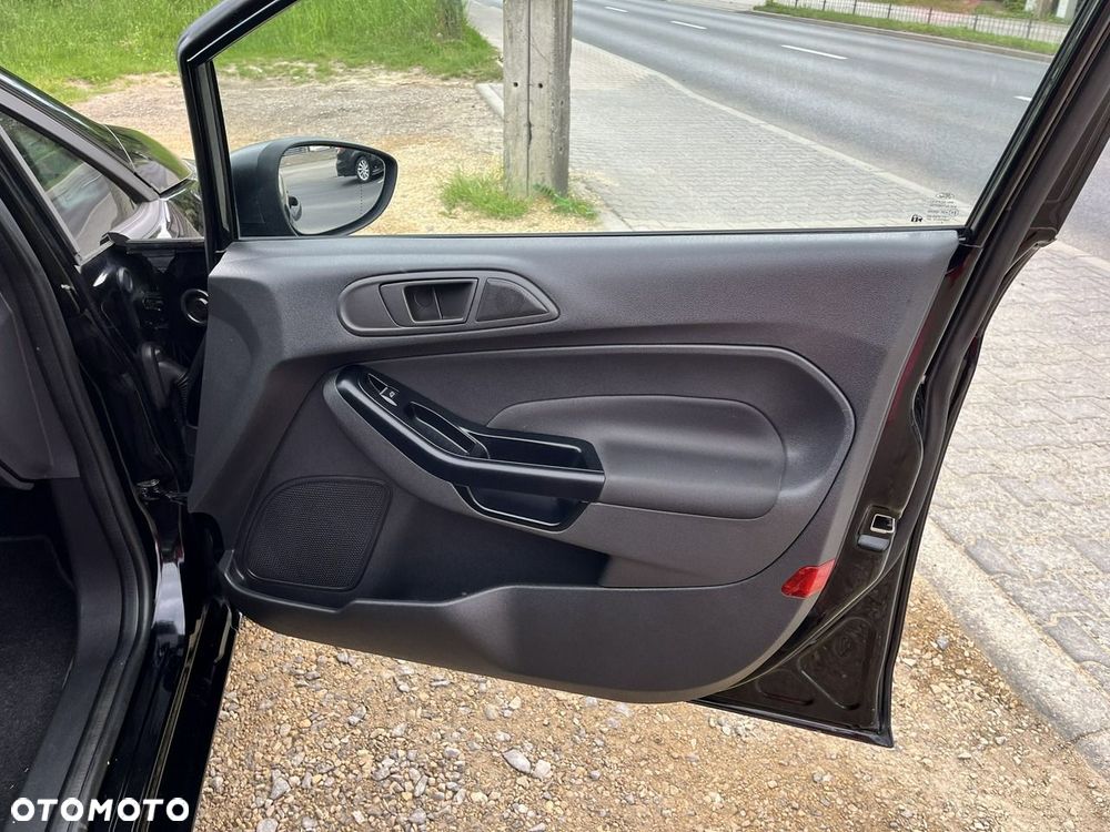 Ford Fiesta - 15