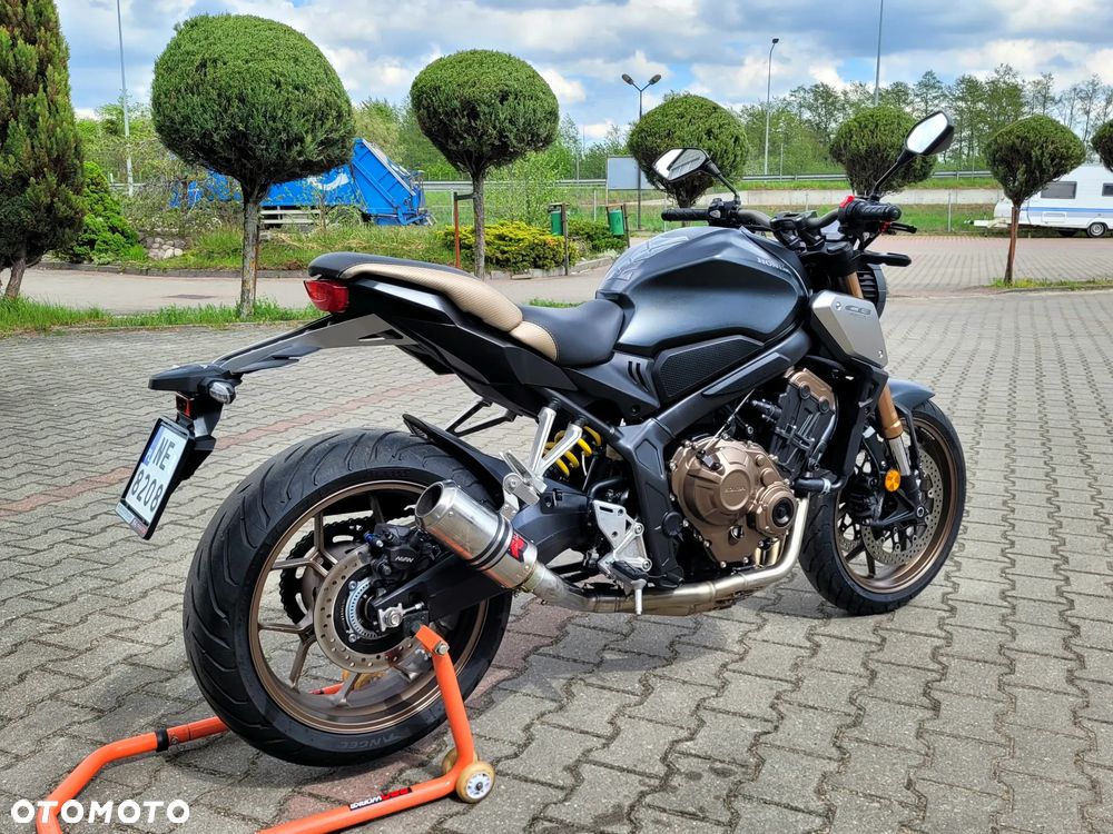Honda CB - 22