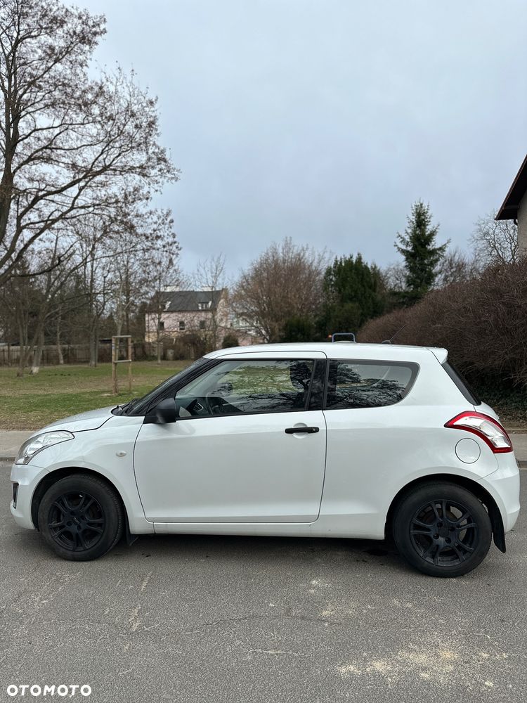 Suzuki Swift 1.2 Club - 5