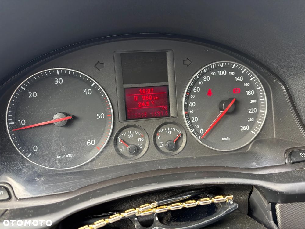 Volkswagen Golf 1.9 TDI DPF Trendline - 11