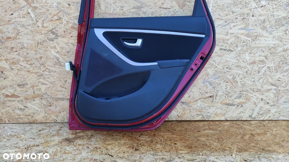 Prawe tylne drzwi Hyundai i30 II kod: TWR - 2