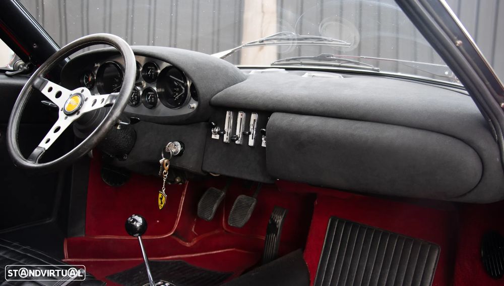 Ferrari Dino - 27