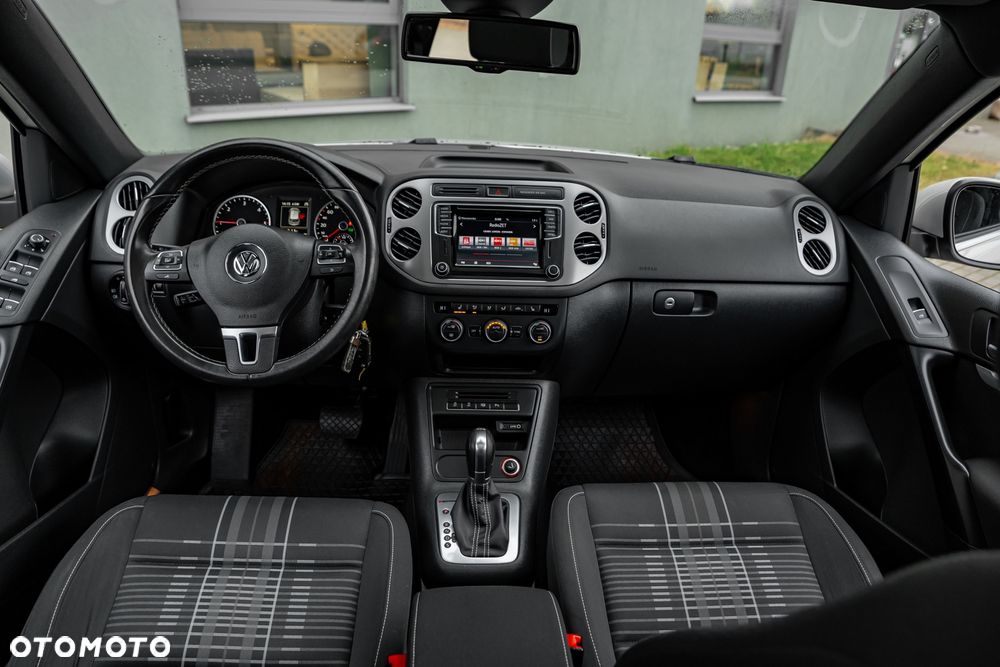 Volkswagen Tiguan 2.0 TDI SCR 4MOTION BlueMotion Technology DSG Lounge Sport & Style - 26